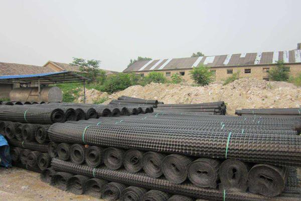 土工格柵的分類及各自特點(diǎn) 第3張