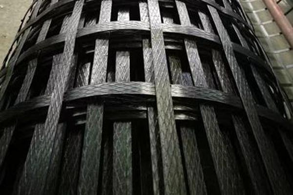 土工格柵施工時規(guī)格如何選擇？從材料到尺寸，完全解讀！  第3張