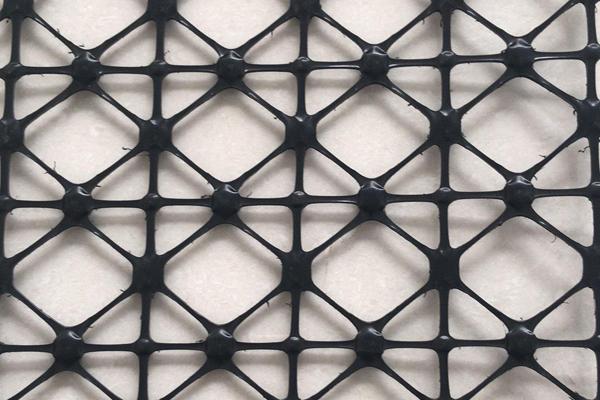 解析多向應(yīng)力土工格柵的特點，介紹其優(yōu)勢  第3張