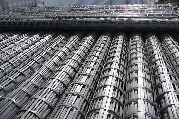 土工格柵與土工膜的區別究竟在哪里？  第1張