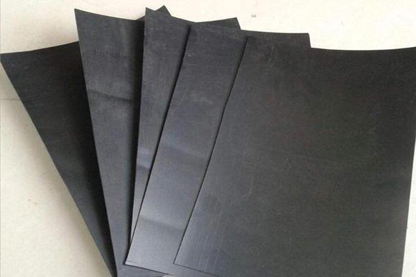 土工格柵與土工膜的區別究竟在哪里？  第4張