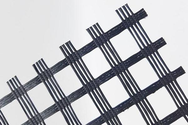 土工格柵搭接寬度究竟對工程有何影響？  第1張