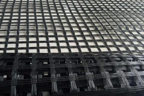 土工格柵可以鋪在柏油路上嗎 第1張